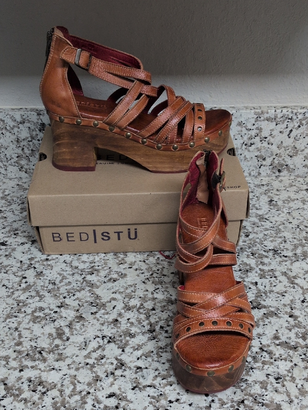 Bed Stu Antonelli Cognac Genuine Leather Sandals Sz 10 Rustic Festival Boho - Picture 4 of 9